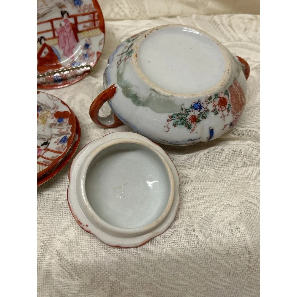 Vintage Japanese Three Geisha‎ Girls Porcelain Sugar Bowl, Lid and 3 Saucers Set